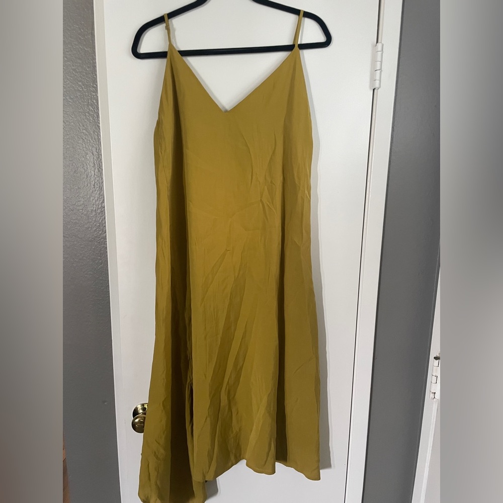 Zara slip dress in mustard color (size XS)
